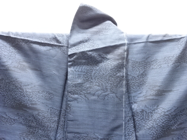  未使用品　家屋風景模様織り出し本場泥大島紬着物アンサンブル